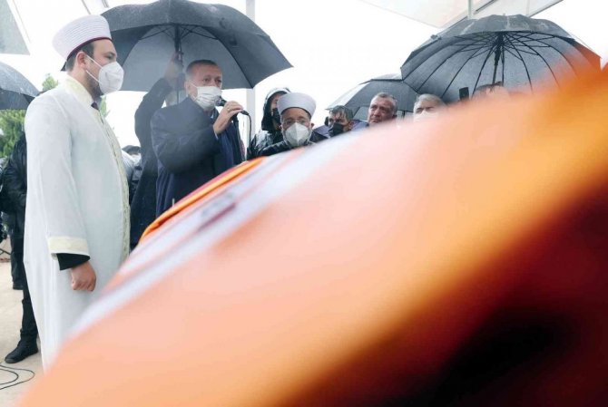 Cumhurbaşkanı Erdoğan: \