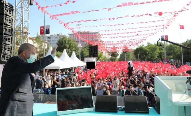 Cumhurbaşkanı Erdoğan, Diyarbakır’da 2.5 milyar liralık yüzlerce eserin açılışını yaptı
