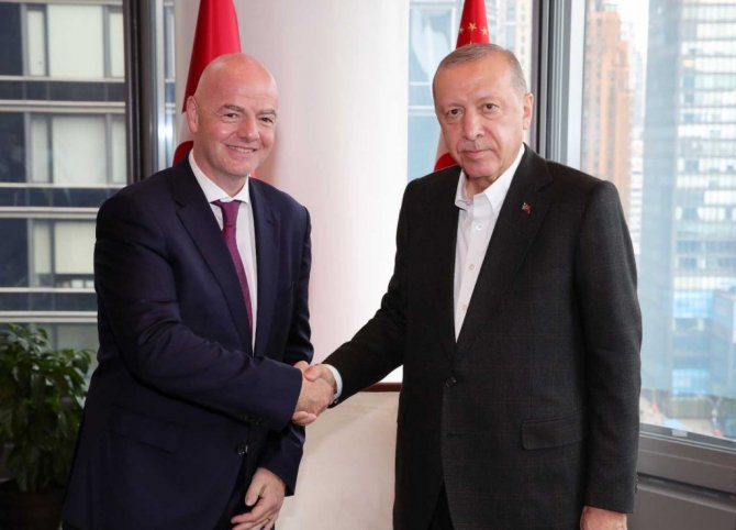Cumhurbaşkanı Erdoğan, FIFA Başkanı Infantino’yu kabul etti