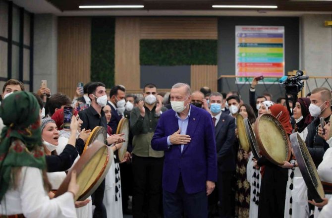 Cumhurbaşkanı Erdoğan: \