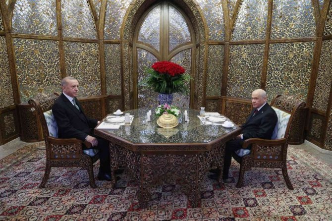 Cumhurbaşkanı Erdoğan ile MHP lideri Bahçeli iftar sofrasında bir araya geldi