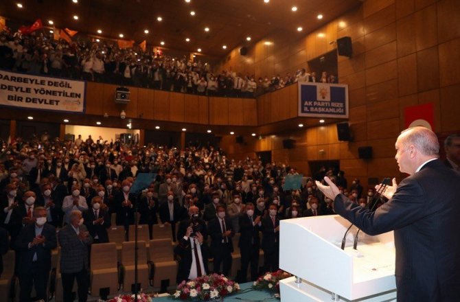 Cumhurbaşkanı Erdoğan: “Meral hanım sen bu geziciler ile berabersin yolun açık olsun”