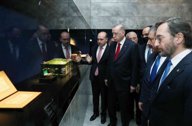 Cumhurbaşkanı Erdoğan: “Milletimizi küresel rüzgarların önünde savurmak isteyenlere inşallah meydanı bırakmayacağız”