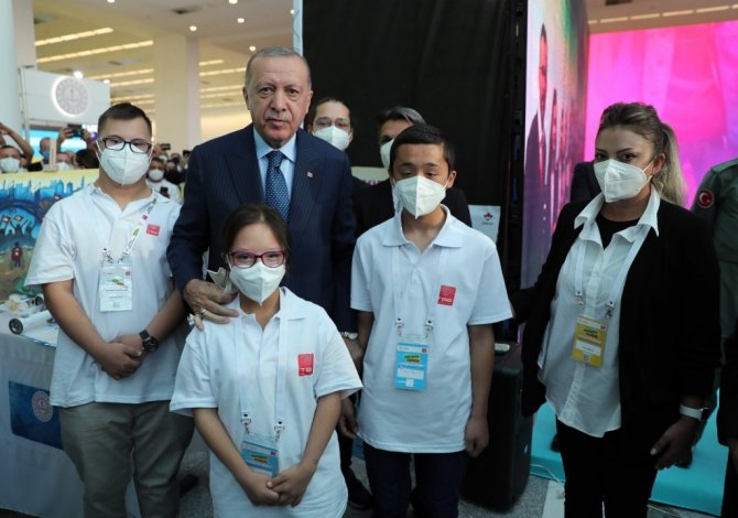Cumhurbaşkanı Erdoğan: “Şehirlerimizi yeni bir anlayışla geliştirmeliyiz”