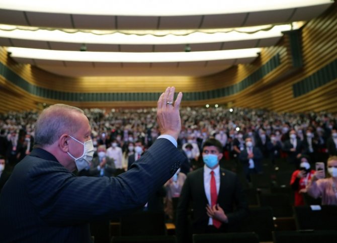 Cumhurbaşkanı Erdoğan: “Şehirlerimizi yeni bir anlayışla geliştirmeliyiz”