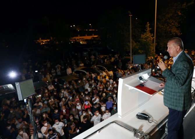 Cumhurbaşkanı Erdoğan: “(Yangınlarda terör şüphesi) Şimdiden bazı emarelere ulaşıldı, gereğini yapacağız”