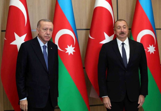 Cumhurbaşkanı Erdoğan, Zengilan’da resmi törenle karşılandı