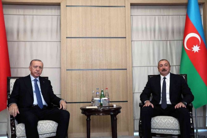 Cumhurbaşkanı Erdoğan, Zengilan’da resmi törenle karşılandı