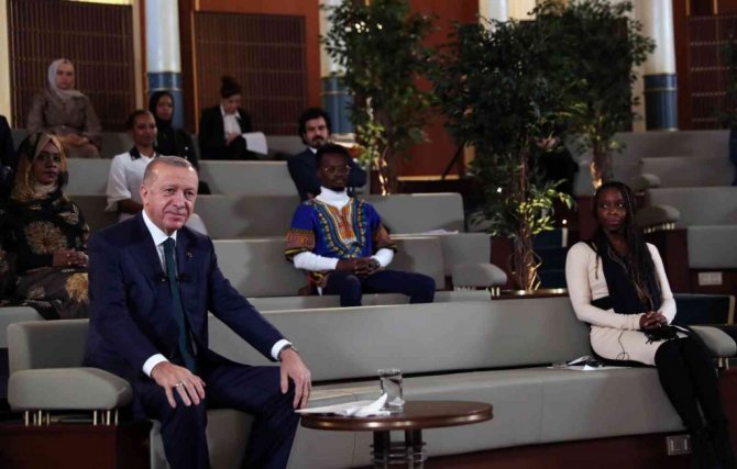 Cumhurbaşkanı Erdoğan’dan Afrikalı gençlere çağrı: \