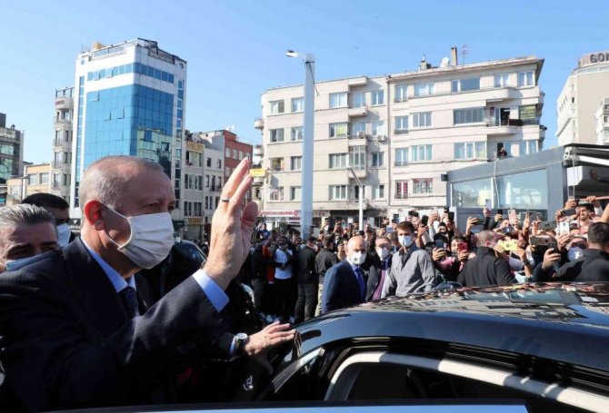 Cumhurbaşkanı Recep Tayyip Erdoğan, Cuma namazını Taksim Camii’nde kıldı