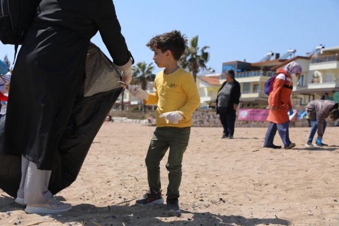 Didim’de minikler yetişkinlere örnek odlu
