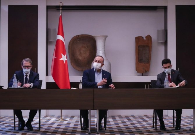 Dışişleri Bakanı Çavuşoğlu, Tacikistan’da Türk işadamları ile bir araya geldi