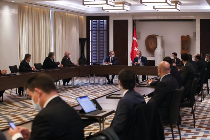 Dışişleri Bakanı Çavuşoğlu, Tacikistan’da Türk işadamları ile bir araya geldi
