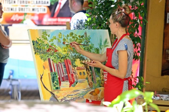 Efeler, 3. Uluslararası Sanat Çalıştayı ile sanata doydu