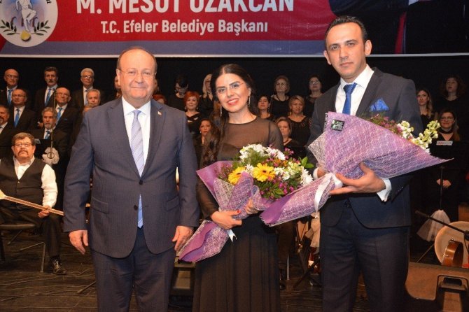 Efeler Belediyesi’nden türkü ziyafeti