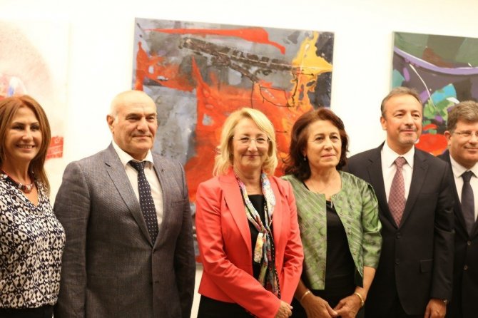 EgeArt, Efeler Belediyesi Uluslararası Sanat Çalıştayı Seçkisi ile başladı