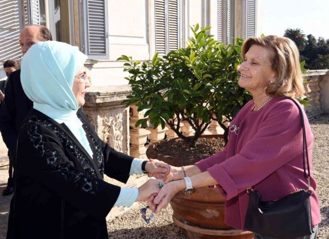 Emine Erdoğan, Roma’da lider eşleriyle tarihi Kolezyum ve Giardino all’İtaliana’yı gezdi