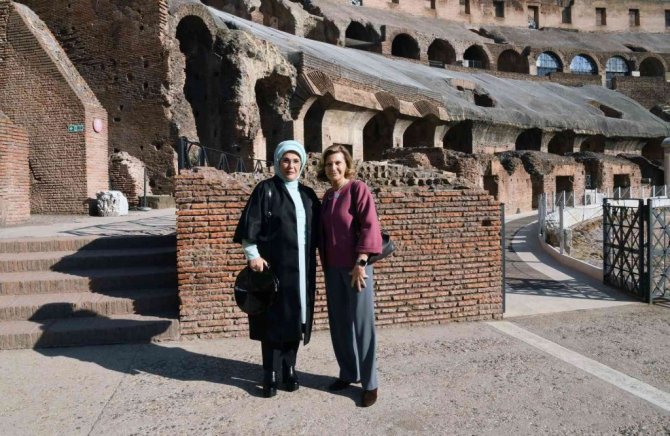 Emine Erdoğan, Roma’da lider eşleriyle tarihi Kolezyum ve Giardino all’İtaliana’yı gezdi