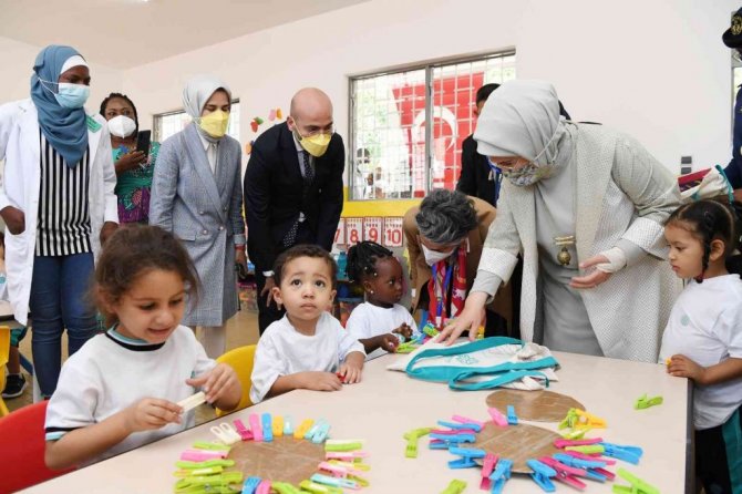 Emine Erdoğan, Togo’da Türkiye Maarif Vakfı Eğitim Kampüsü’nün açılışına katıldı