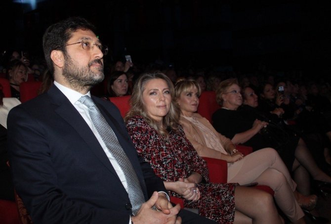 Erol Evgin 8 Mart’ta Kadınlar İçin Söyledi