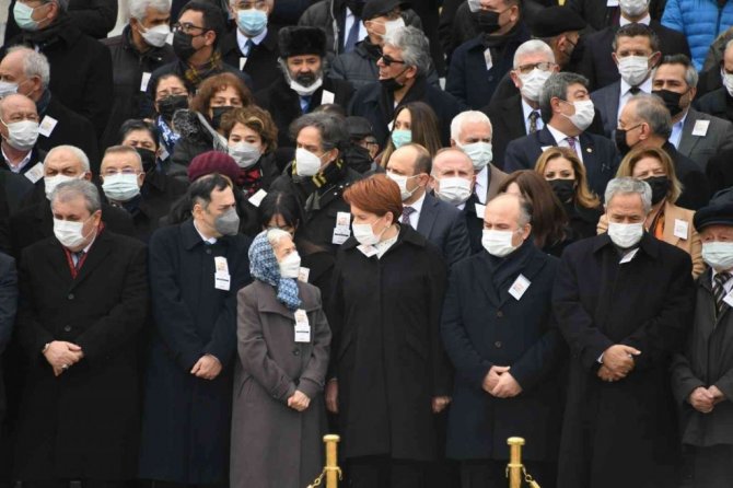 Eski Devlet Bakanı Somuncuoğlu için TBMM’de tören düzenlendi