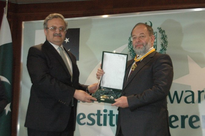 Pakistan Ismail R Pakistan, İsmail Kahraman ve Recep Akdağ’ı Devlet Nişanıyla onurlandırdı