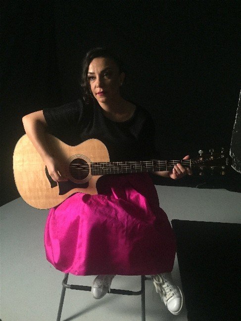 Fatma Turgut ‘Rauf’a Özel Klip Çekti