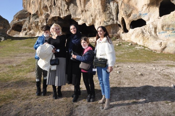 Frig Vadisi’ne turist akını