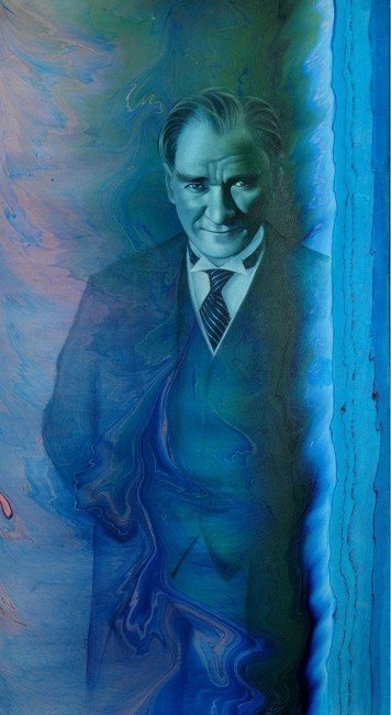 Geleneksel Türk Sanatı ’Ebru’yu Resimle Birleştirdi