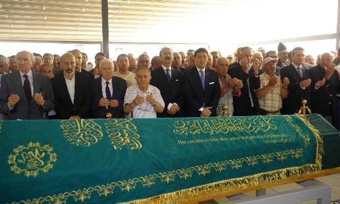 Hakkı Devrim Son Yolculuğuna Uğurlanıyor
