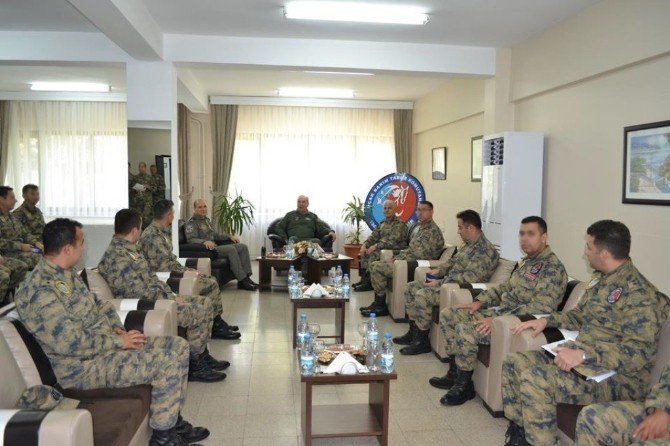 Hava Kuvvetleri Komutanı Ünal, Hava Harekatına Katıldı