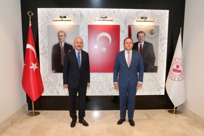 İçişleri Bakanı Soylu, AB Genişleme ve Komşuluk Politikası Komiseri Varhelyi’yi kabul etti