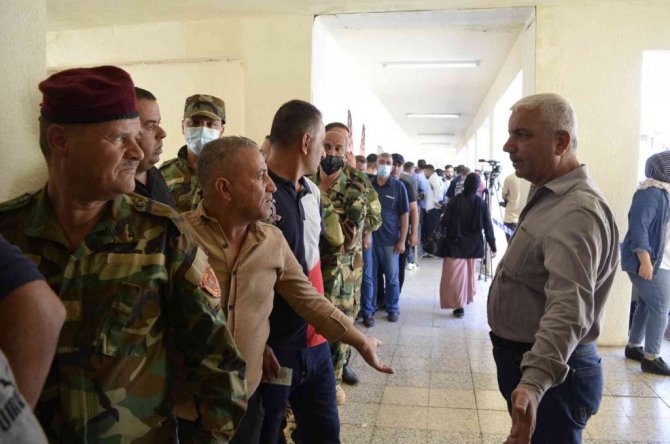 Irak’ta genel seçimlerin özel oylaması başladı