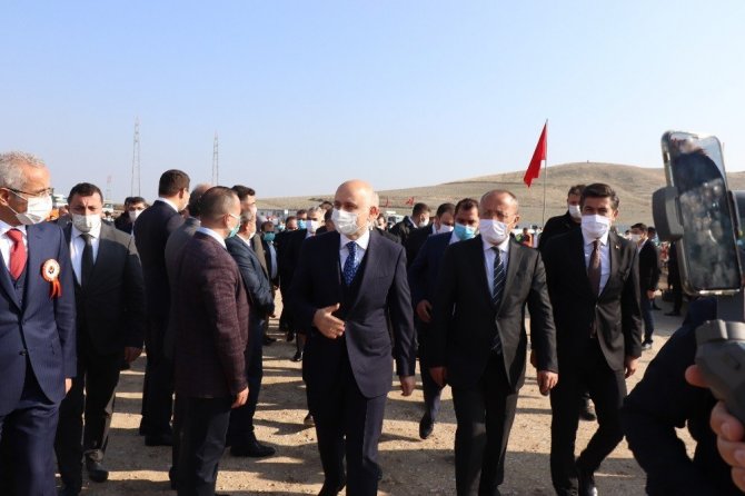 Kapıkule’den Akdeniz’e ulaşacak kesintisiz otoyol ağının son halkasına ilk kazma vuruldu