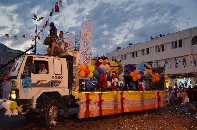 Kemer Altın Nar Kültür Ve Sanat Festivali Renkli Başladı