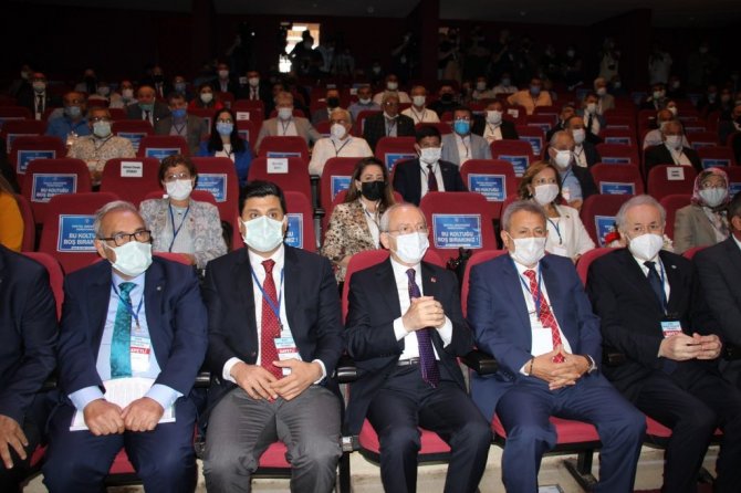 Kılıçdaroğlu, Aydın’da Kanaat Önderleri Toplantısı’na katıldı