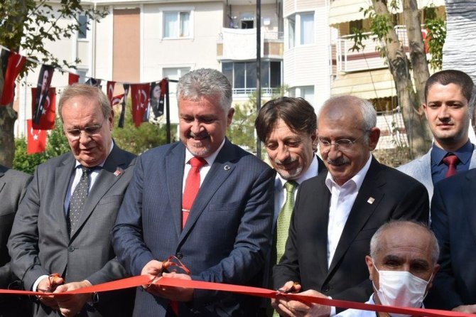 Kılıçdaroğlu, Roman vatandaşlarla bir araya geldi