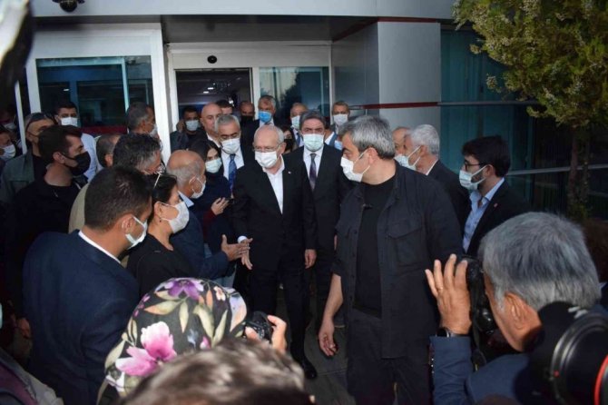 Kılıçdaroğlu’dan Veli Ağbaba’ya taziye ziyareti