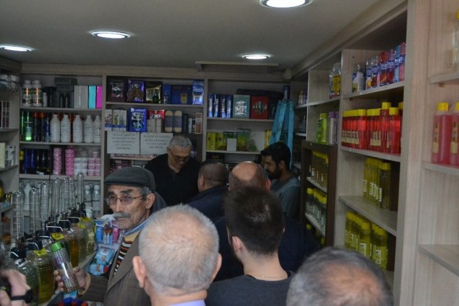 Kolonyacılarda ’korona’ kuyruğu