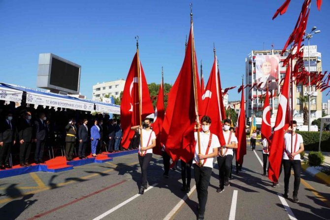 Komandolar 29 Ekim coşkusunu ikiye katladı