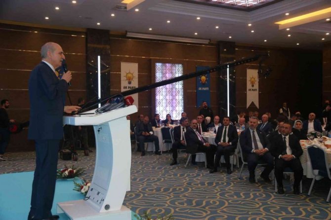 Kurtulmuş: “Biz insanların ana dillerinin ana sütü kadar helal olduğuna inanan bir siyasi harekatız”