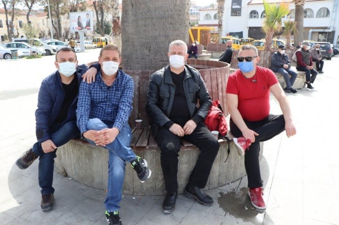 Kuşadası’nda vatandaşlar sahile akın etti