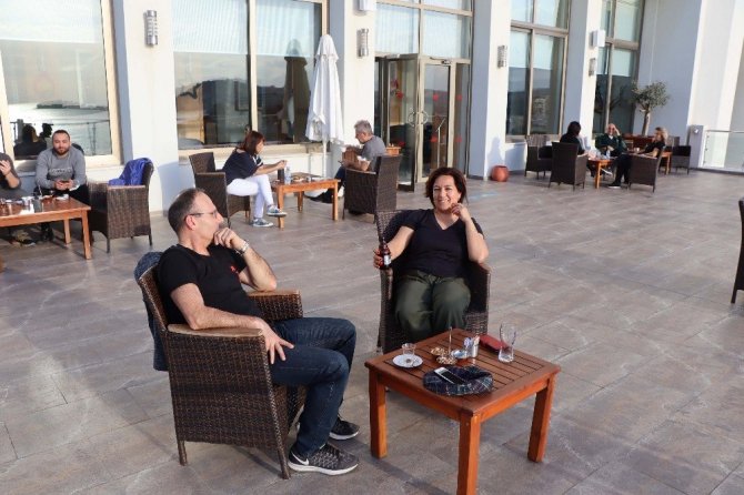 Kuşadası’ndan yeni yılın ilk günü izolasyonlu tatil manzaraları