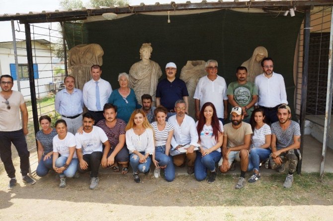 Magnesia’dan heykel fışkırdı