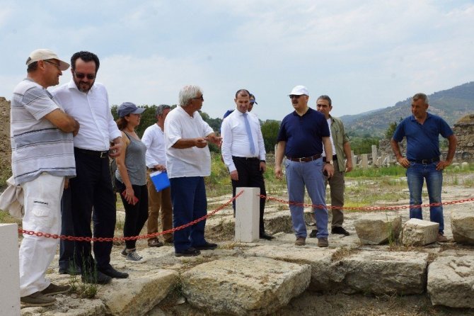 Magnesia’dan heykel fışkırdı