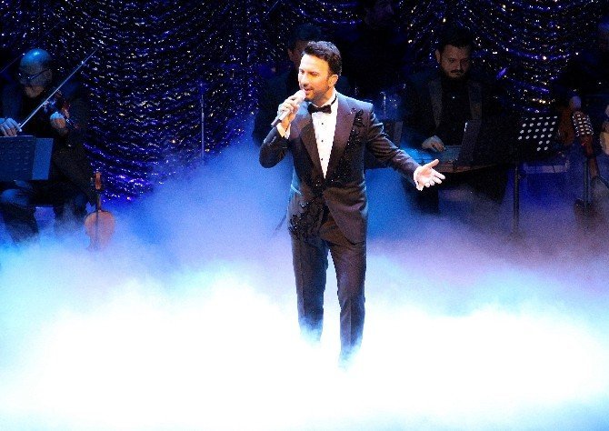 Megastar Tarkan Harbiye’yi Salladı