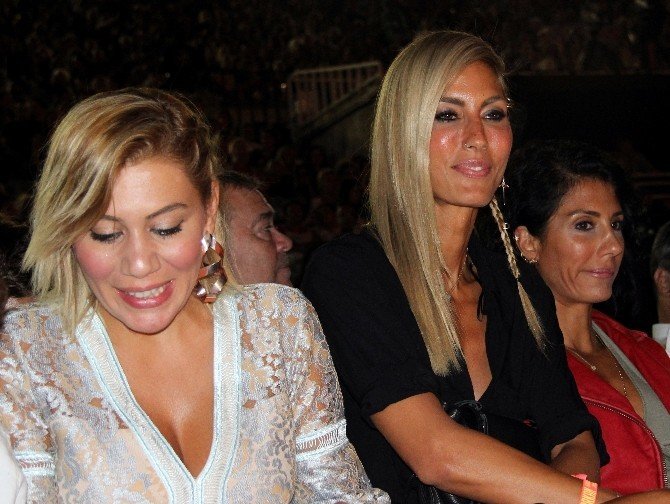 Megastar Tarkan Harbiye’yi Salladı