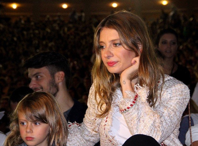 Megastar Tarkan Harbiye’yi Salladı