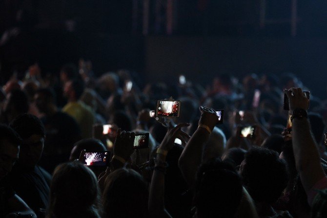 Megastar Tarkan’dan Yeni Albüm Sürprizi