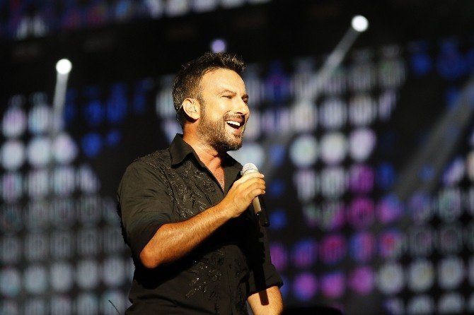 Megastar Tarkan’dan Yeni Albüm Sürprizi
